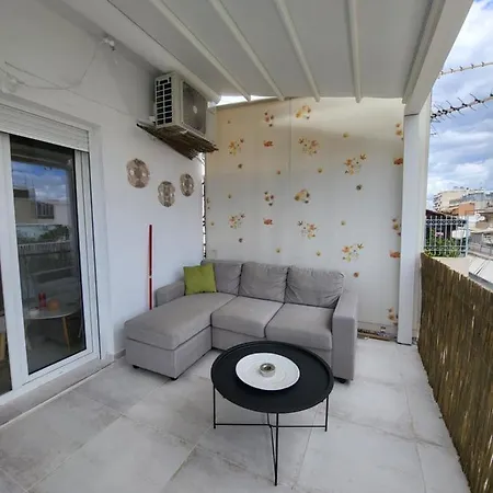 Viva La Veranda In Apartment